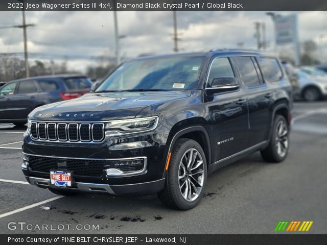 2022 Jeep Wagoneer Series III 4x4 in Diamond Black Crystal Pearl
