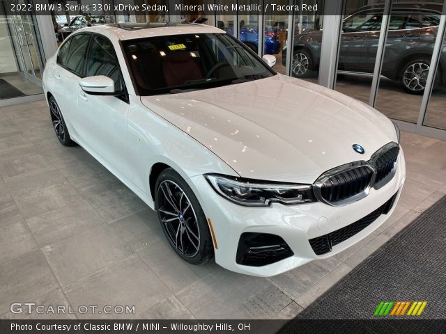 2022 BMW 3 Series 330i xDrive Sedan in Mineral White Metallic