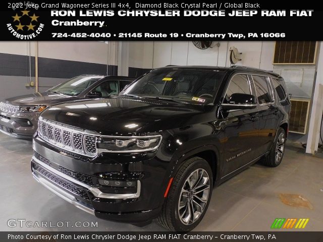 2022 Jeep Grand Wagoneer Series III 4x4 in Diamond Black Crystal Pearl