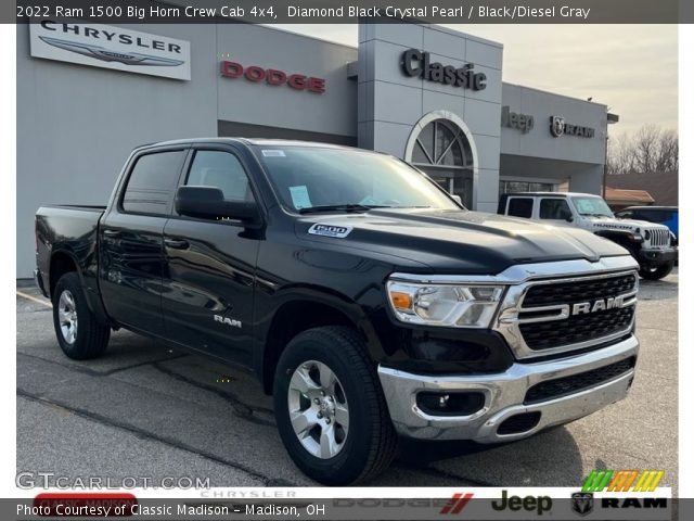 2022 Ram 1500 Big Horn Crew Cab 4x4 in Diamond Black Crystal Pearl