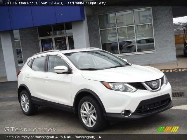 2018 Nissan Rogue Sport SV AWD in Pearl White