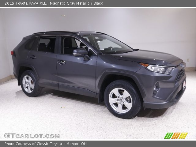 2019 Toyota RAV4 XLE in Magnetic Gray Metallic