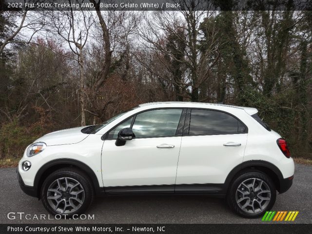 2022 Fiat 500X Trekking AWD in Bianco Gelato (White)