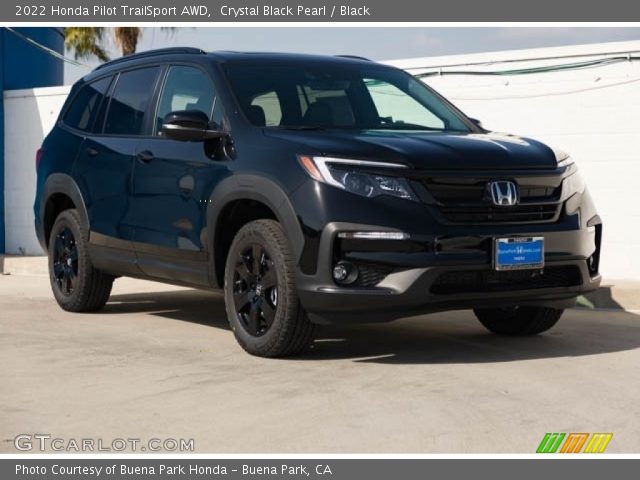2022 Honda Pilot TrailSport AWD in Crystal Black Pearl