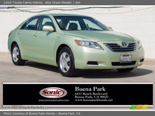 2009 Toyota Camry Hybrid in Aloe Green Metallic