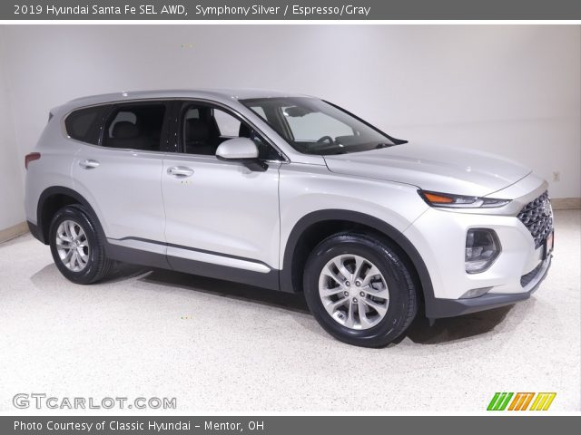 2019 Hyundai Santa Fe SEL AWD in Symphony Silver