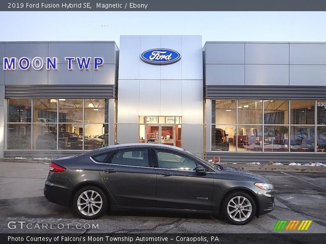 2019 Ford Fusion Hybrid SE in Magnetic