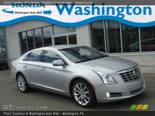 2015 Cadillac XTS Sedan in Radiant Silver Metallic