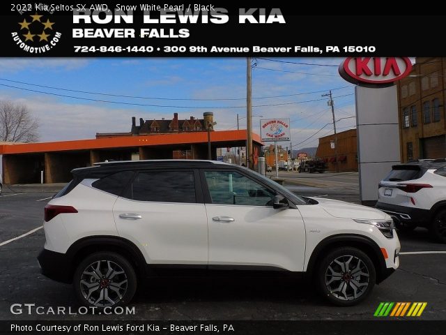 2022 Kia Seltos SX AWD in Snow White Pearl
