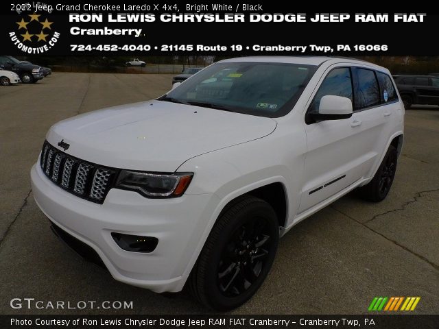 2022 Jeep Grand Cherokee Laredo X 4x4 in Bright White