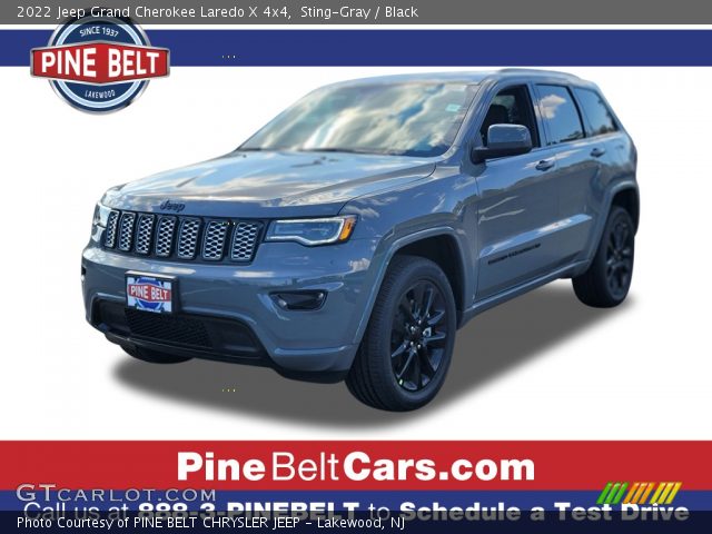 2022 Jeep Grand Cherokee Laredo X 4x4 in Sting-Gray