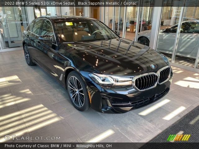 2022 BMW 5 Series 530i xDrive Sedan in Black Sapphire Metallic