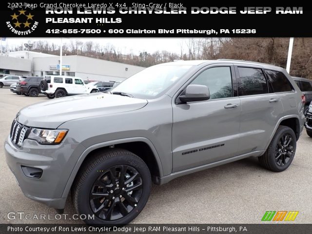 2022 Jeep Grand Cherokee Laredo X 4x4 in Sting-Gray