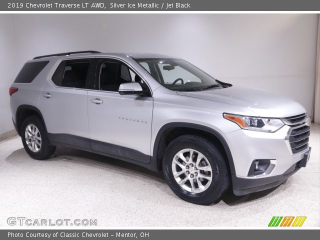 2019 Chevrolet Traverse LT AWD in Silver Ice Metallic