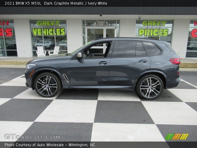 2021 BMW X5 M50i in Dark Graphite Metallic