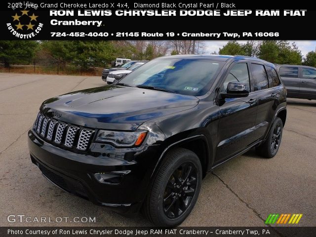 2022 Jeep Grand Cherokee Laredo X 4x4 in Diamond Black Crystal Pearl