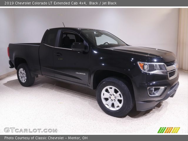 2019 Chevrolet Colorado LT Extended Cab 4x4 in Black