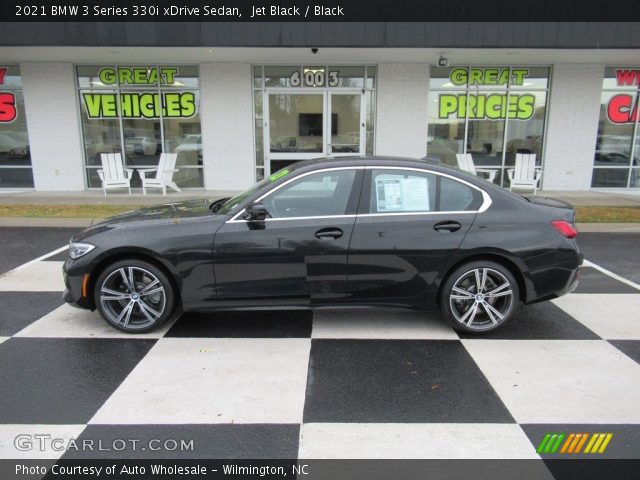 2021 BMW 3 Series 330i xDrive Sedan in Jet Black