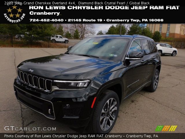 2022 Jeep Grand Cherokee Overland 4x4 in Diamond Black Crystal Pearl