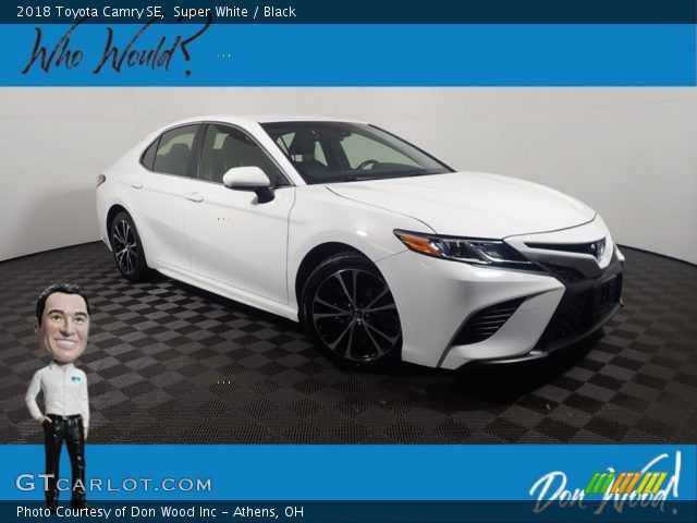 2018 Toyota Camry SE in Super White