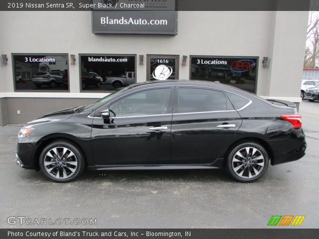 2019 Nissan Sentra SR in Super Black