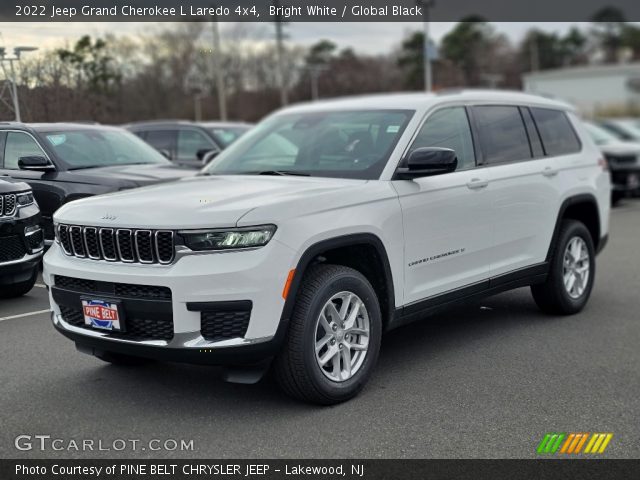2022 Jeep Grand Cherokee L Laredo 4x4 in Bright White