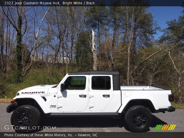 2022 Jeep Gladiator Mojave 4x4 in Bright White