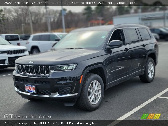 2022 Jeep Grand Cherokee L Laredo 4x4 in Diamond Black Crystal Pearl