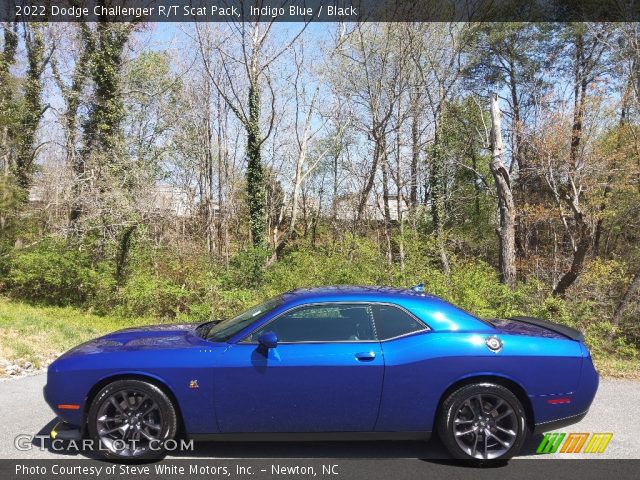 2022 Dodge Challenger R/T Scat Pack in Indigo Blue