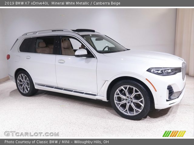 2019 BMW X7 xDrive40i in Mineral White Metallic