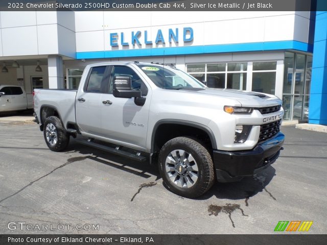 2022 Chevrolet Silverado 2500HD Custom Double Cab 4x4 in Silver Ice Metallic