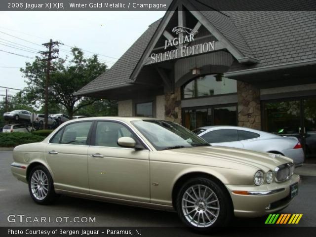 2006 Jaguar XJ XJ8 in Winter Gold Metallic