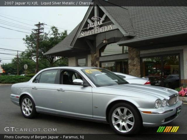 2007 Jaguar XJ XJ8 in Liquid Silver Metallic