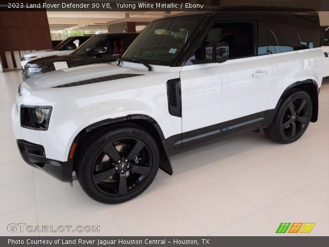 2023 Land Rover Defender 90 V8 in Yulong White Metallic