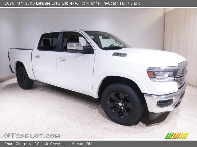 2020 Ram 1500 Laramie Crew Cab 4x4 in Ivory White Tri-Coat Pearl