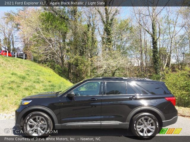 2021 Ford Explorer XLT in Agate Black Metallic