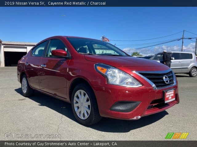 2019 Nissan Versa SV in Cayenne Red Metallic