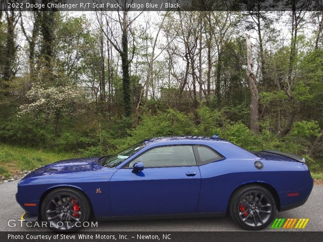2022 Dodge Challenger R/T Scat Pack in Indigo Blue