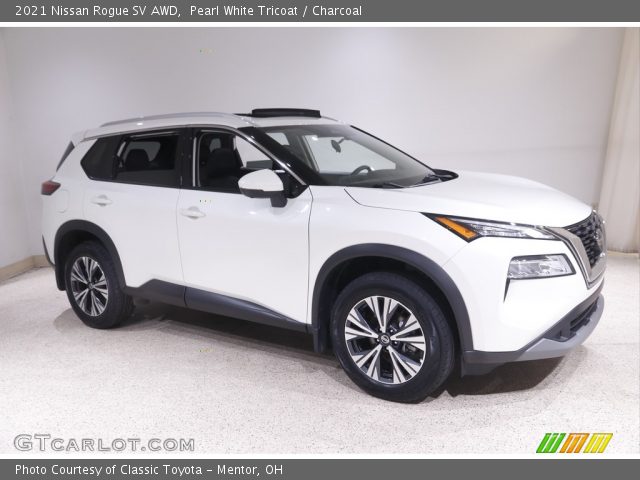 2021 Nissan Rogue SV AWD in Pearl White Tricoat