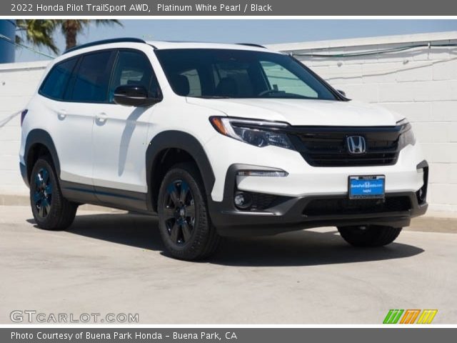 2022 Honda Pilot TrailSport AWD in Platinum White Pearl