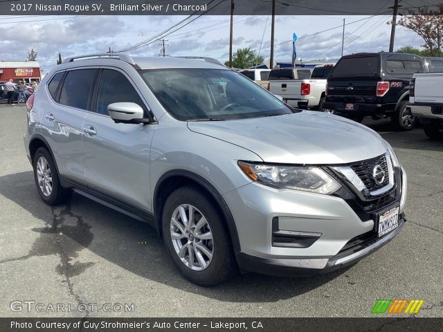 2017 Nissan Rogue SV in Brilliant Silver