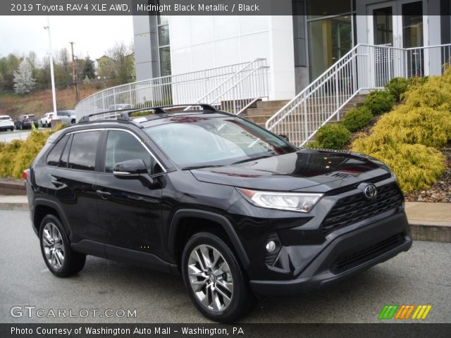 2019 Toyota RAV4 XLE AWD in Midnight Black Metallic