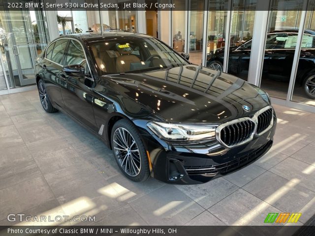 2022 BMW 5 Series 530i xDrive Sedan in Jet Black