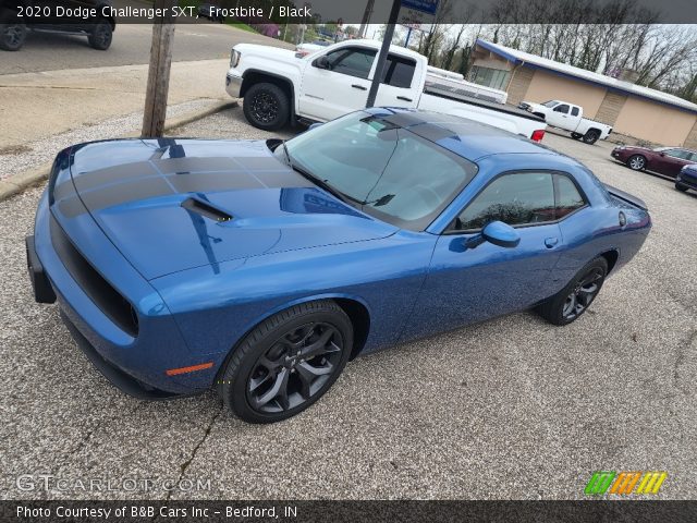 2020 Dodge Challenger SXT in Frostbite