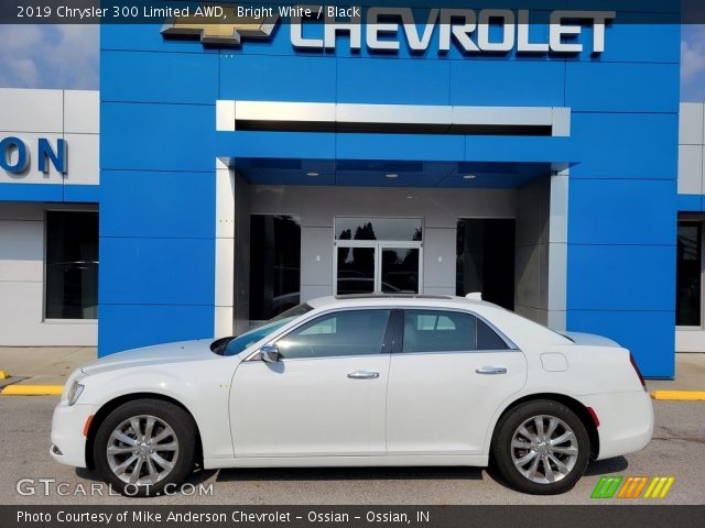 2019 Chrysler 300 Limited AWD in Bright White