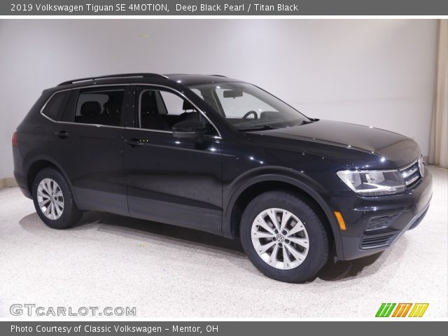 2019 Volkswagen Tiguan SE 4MOTION in Deep Black Pearl