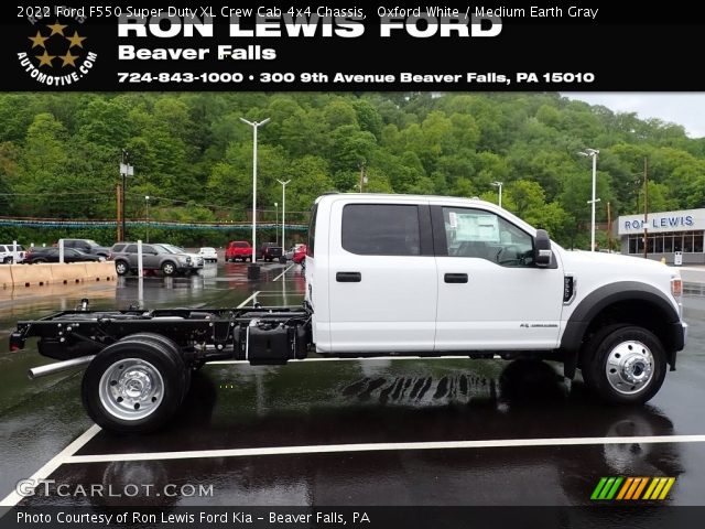 2022 Ford F550 Super Duty XL Crew Cab 4x4 Chassis in Oxford White