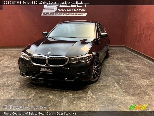 2019 BMW 3 Series 330i xDrive Sedan in Jet Black