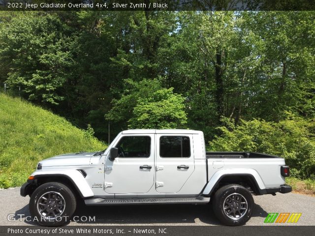 2022 Jeep Gladiator Overland 4x4 in Silver Zynith