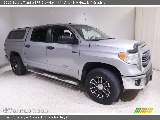 2016 Toyota Tundra SR5 CrewMax 4x4 in Silver Sky Metallic